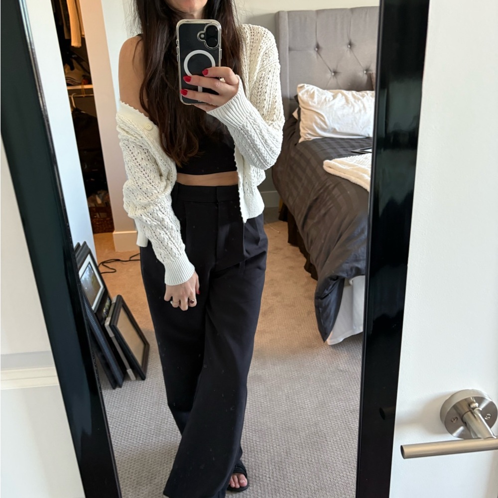 Small Aritzia Cardigan